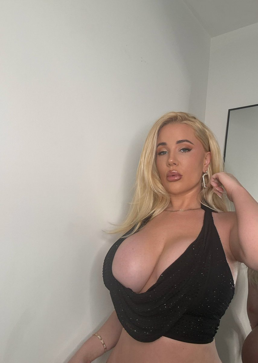 savannahbond__'s tweet photo. 🖤😍 https://t.co/8d9tGkbrgI