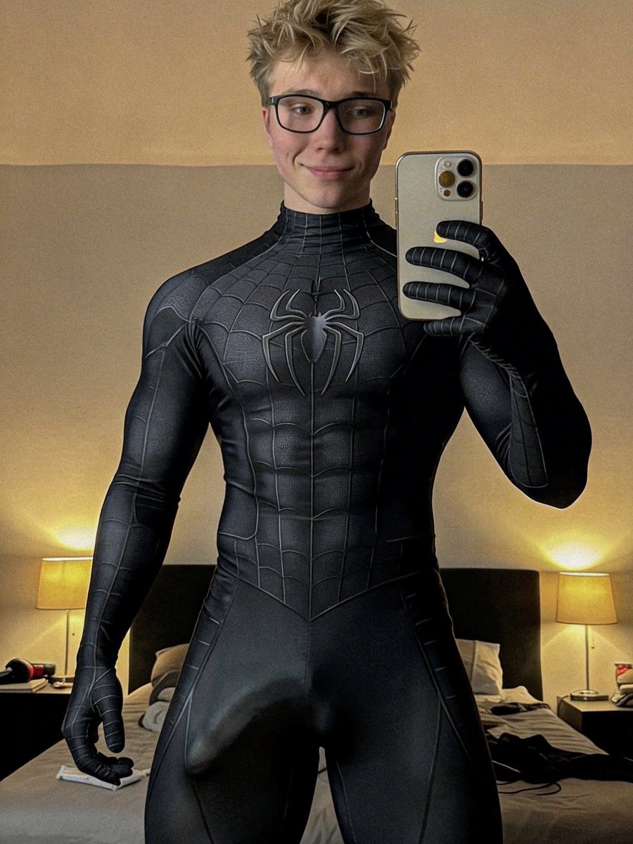 timvyloo's tweet photo. Spider Tim doesn’t hide everything..😉
VIP Content🔞👉🏻 https://t.co/v5Fslf31KI https://t.co/4csTRBW8WK