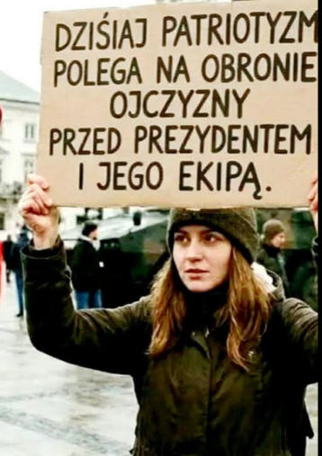 Eligiusz #TeamTuska #SilniRazem #SnaW2 💙💛🚀 tweet media