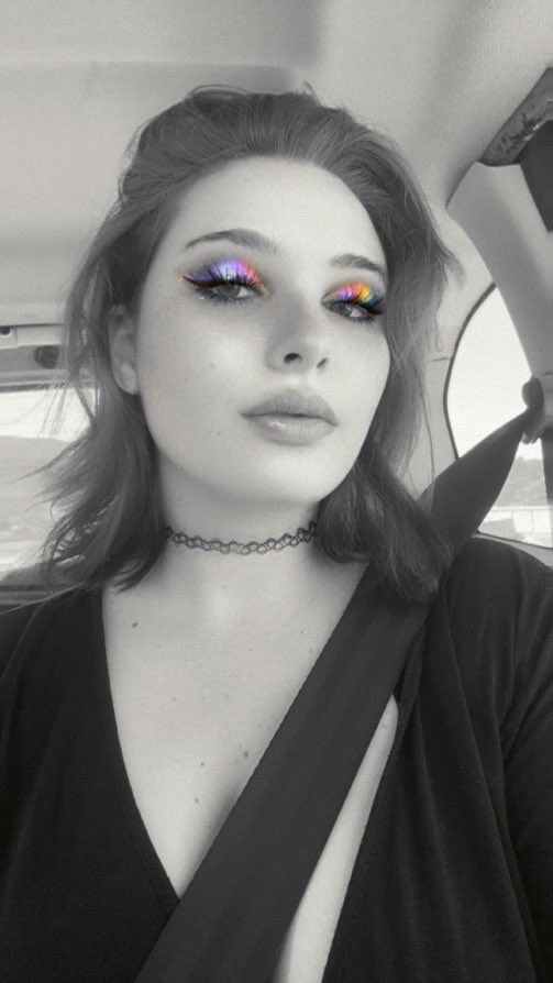 DeesseLou2000's tweet photo. Ce regard ne te demande pas ton avis. Il te prend tout. Lentement. Jusqu’au dernier centime.

#Findom #Femdom #Moneymiss #Moneyslave https://t.co/2MG2LgAfOK