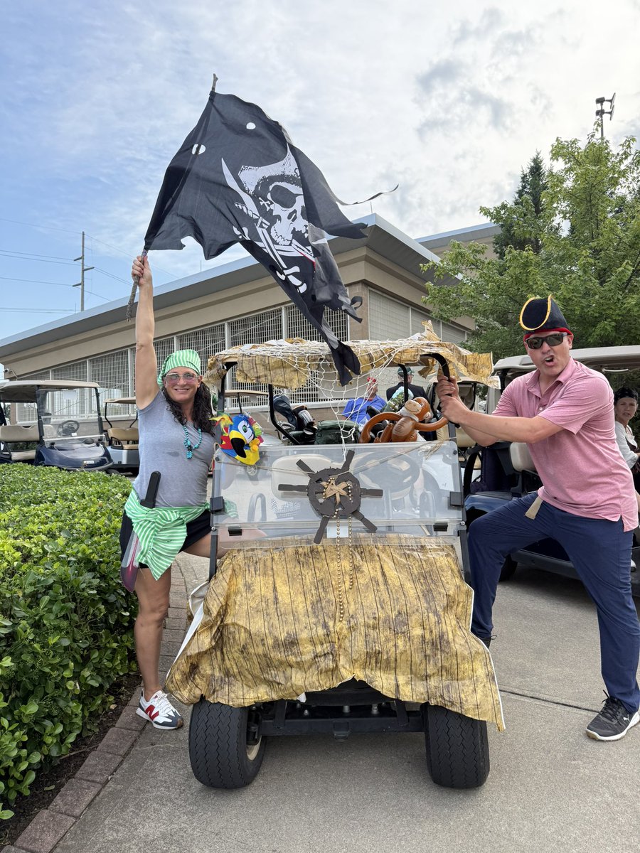 WorldofGolfKY's tweet photo. Last call for our June session of the Craft Beer League! 

No better pairing than beer, golf, and friends! 

Each week has a special theme, and if your team dresses to match and/or decorates your cart you get strokes off your score! 
.
.
.
.
#wogky #golfnky #cincygolf https://t.co/OheTW7lTEQ