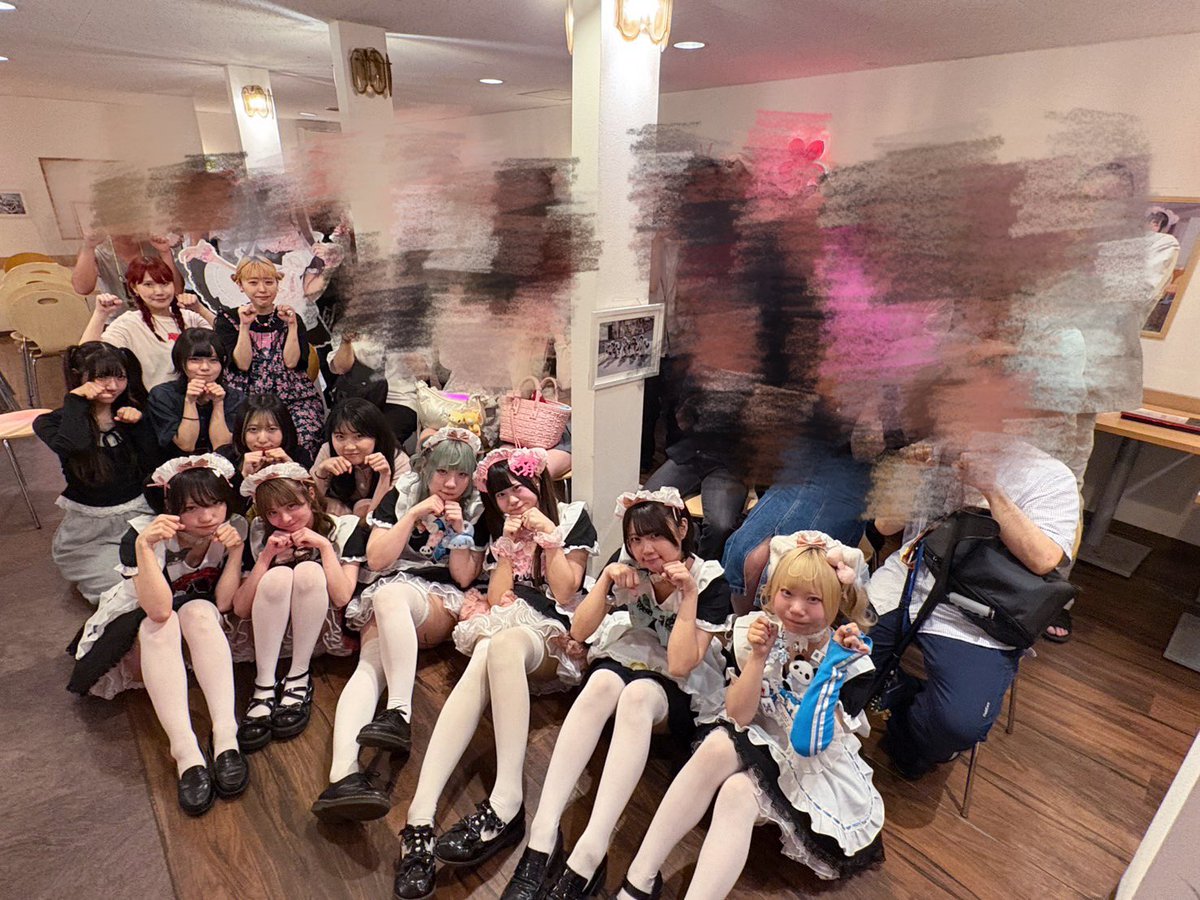 hani_cco's tweet photo. ♡はに卒業式♡
ありがとうございました♡CCOちゃのメイドとしてお給仕が出来て本当に幸せです♡はにと関わってくれた全ての人たちが大好きです♡大きな愛を、ありがとう♡
CCOちゃメイド、はにでした♡

5/30 23:59までのリプには全て返信させて頂きます........!♡♡ https://t.co/v6UtQBayU8