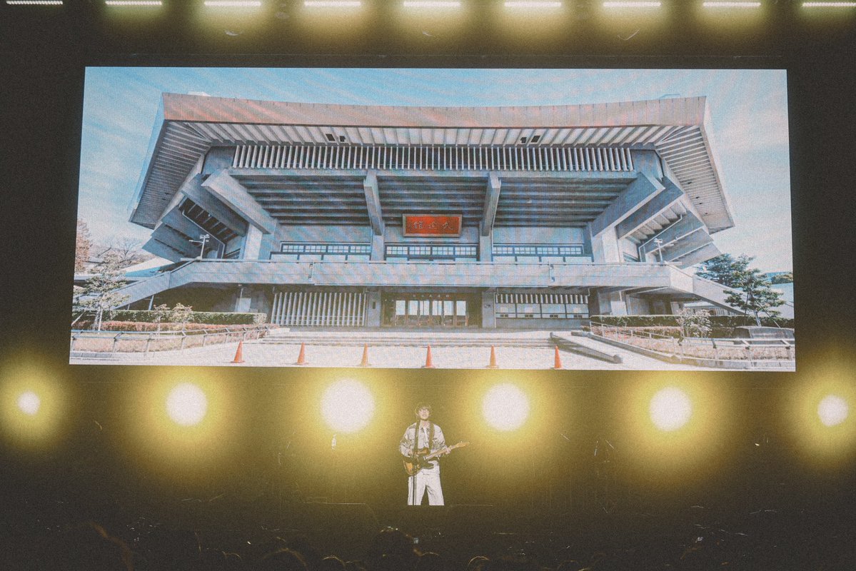 kawasaki_staff's tweet photo. 川崎鷹也 追加公演2026
「まだ夢の中 -大阪城ホール＆日本武道館-」

5/29(金)日本武道館

photo by 西槇太一

#川崎鷹也 #まだ夢の中 https://t.co/O6VS0dxBDu
