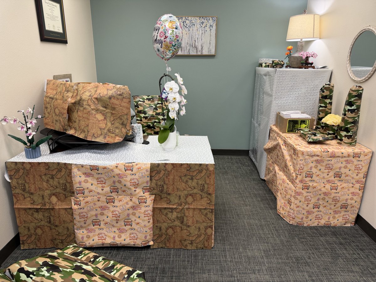 traumamd1's tweet photo. Happy birthday 🎂 to my administrative assistant Lourdes …. Surprise !  

Thank you so much !
Feliz Cumpleanos ! …. Much as gracias pod lo que haves. El Departamento Citugia  te lo agradece enormente @TTUHSC @TTUHSC_Surgery https://t.co/1q3GaHco3j