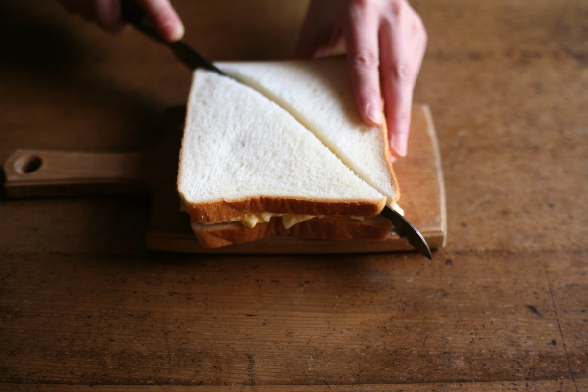 shokunincomde's tweet photo. [Weltweit gefeiert, das japanische Tamago Sando]

Tatsächlich sind sie unter der japanischen Aussprache als "Tamago Sando" weithin bekannt.
https://t.co/JGxkMlc3wM https://t.co/206sZ1n1Oa