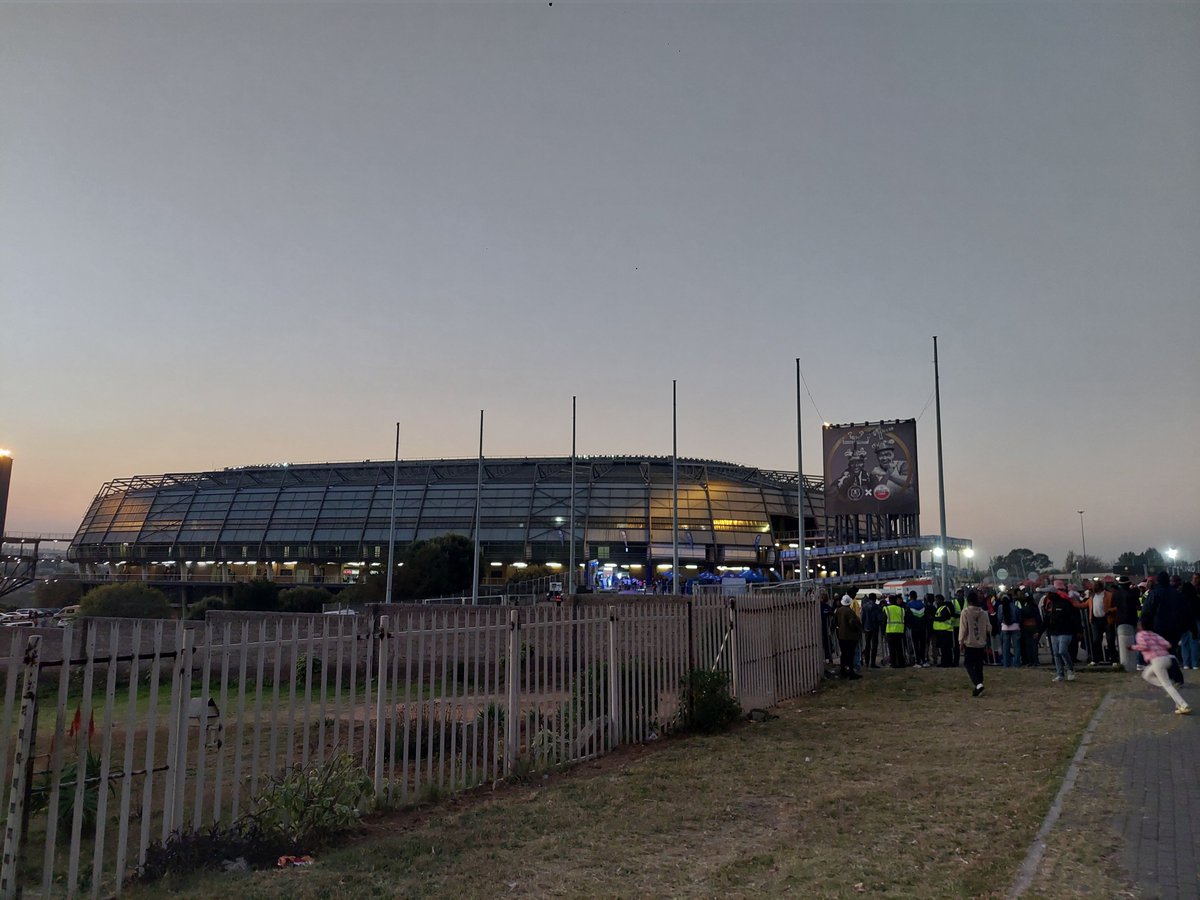 kxngtso's tweet photo. Shout to @PRASA_Group for providing safe transport to the game 🫡🇿🇦 https://t.co/0JaFZOetTU