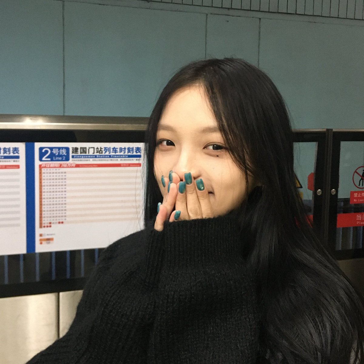 Belllaawhere's tweet photo. 翻到这张照片感觉是我生命里最完整的一个冬天。 https://t.co/oF0sYV7duM