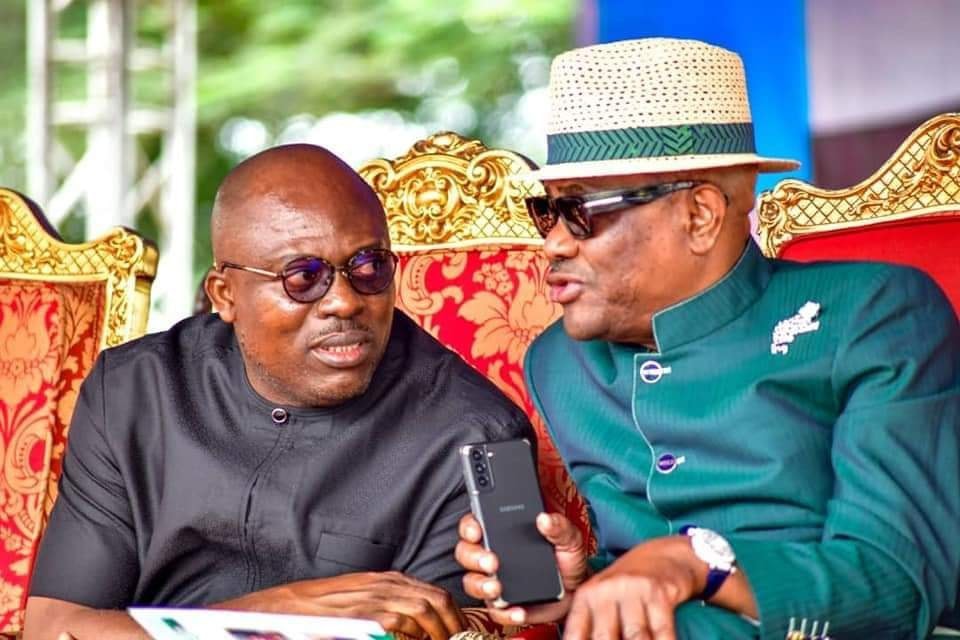 HarmlessHQ's tweet photo. Wike is not yet done with Fubara! 😭

There are now obvious pressures on Fubara to resign at least 6 months before the general elections. 

They're also dangling the impeachment threats again before his face. 

This is why it's not advisable to concede to the devil.
Today, he'll ask for your leg. Tomorrow, your arm. Next tomorrow, your eye.
Till you're completely finished. 

Is there any way out for Fubara??