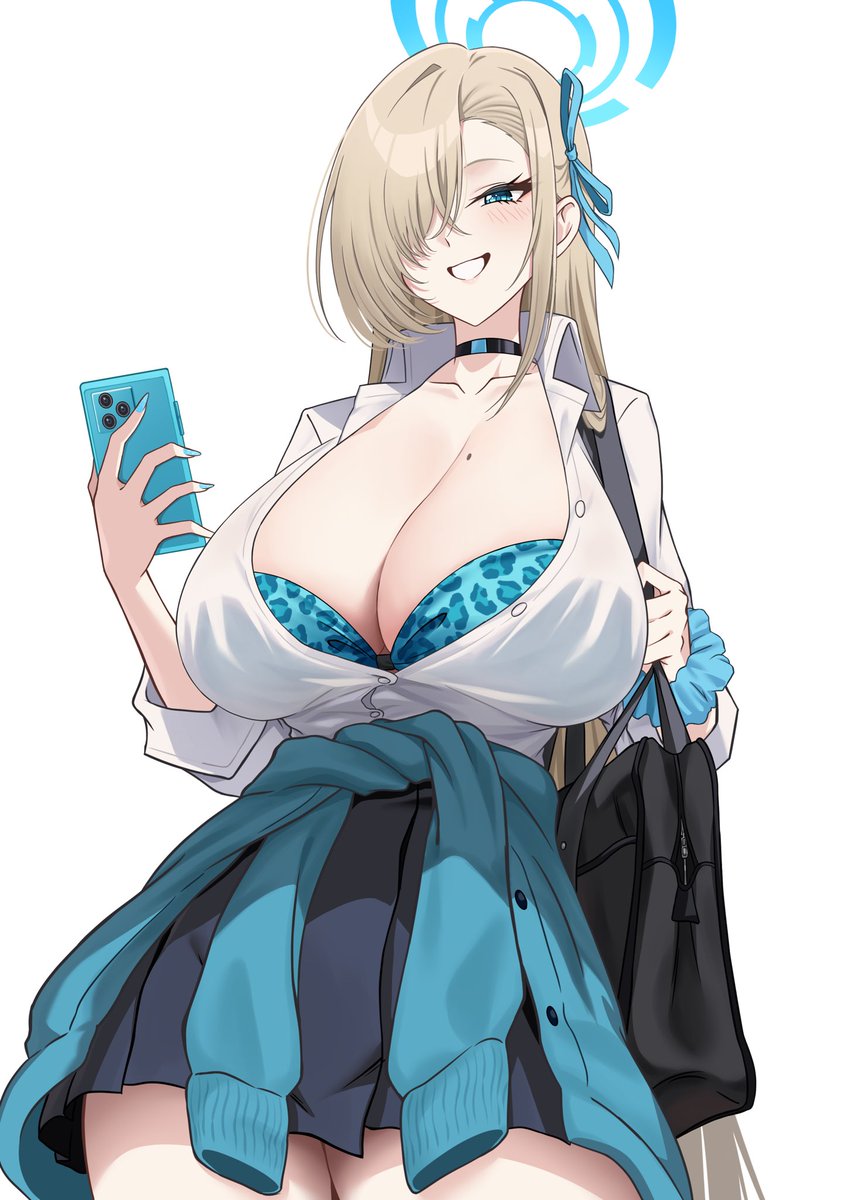 NAlVEMAID's tweet photo. ᅠᅠ
it was bound to happen with suzuka next to her .
ᅠᅠ https://t.co/WwTMbzoiU6