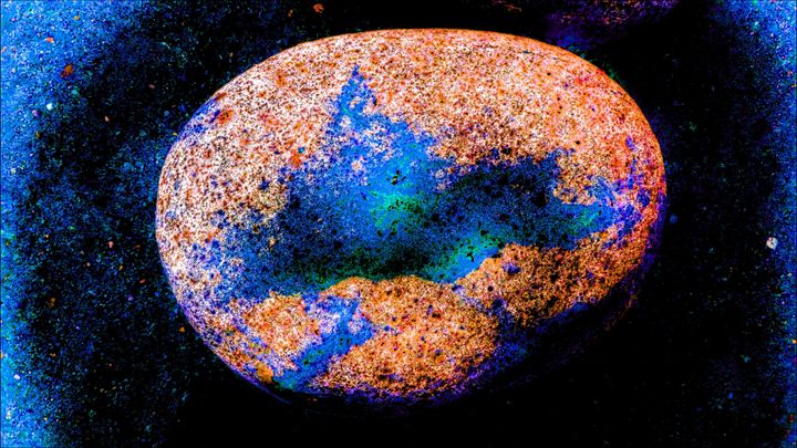 Metazoaart's tweet photo. Art of the Day! "Neon Pebble". Buy at: https://t.co/3Wq8We0JsD https://t.co/IyxiUtxqpZ