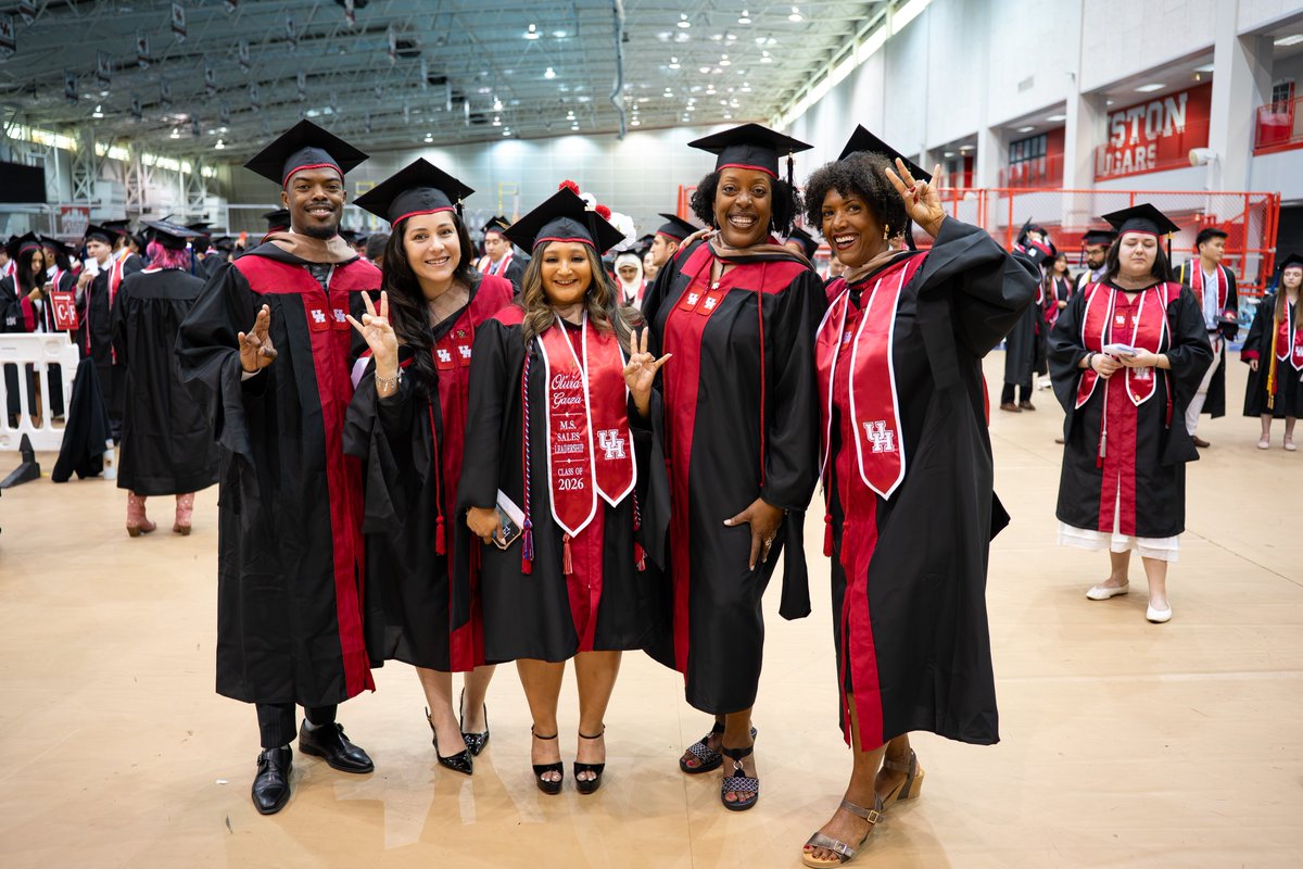 UHBauerCollege's tweet photo. Clearing our camera roll from May with a few #UHBauer highlights! 🐾 https://t.co/52pHj5lRiV