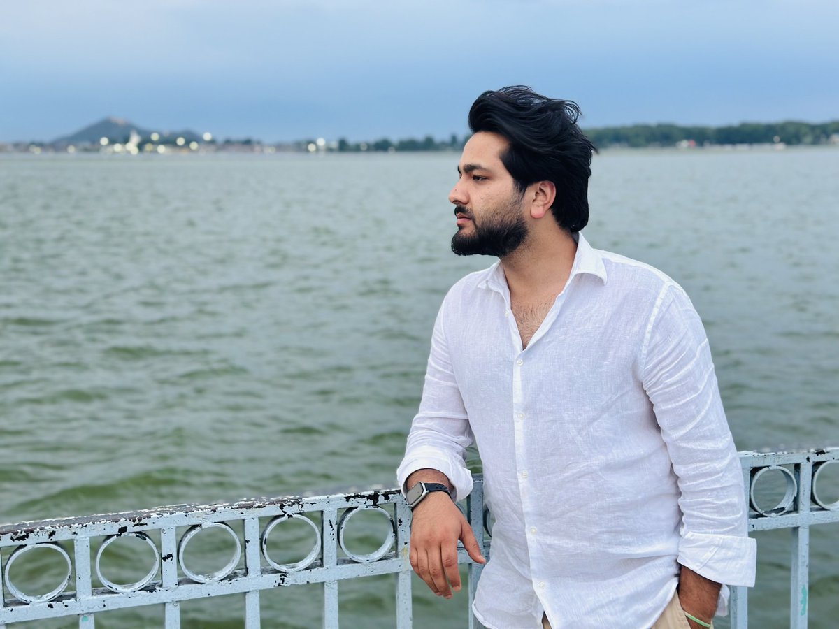 FaraazWani's tweet photo. #farazandthelens #dallake #foreshore #boulevard https://t.co/rT8lQ8PhxS