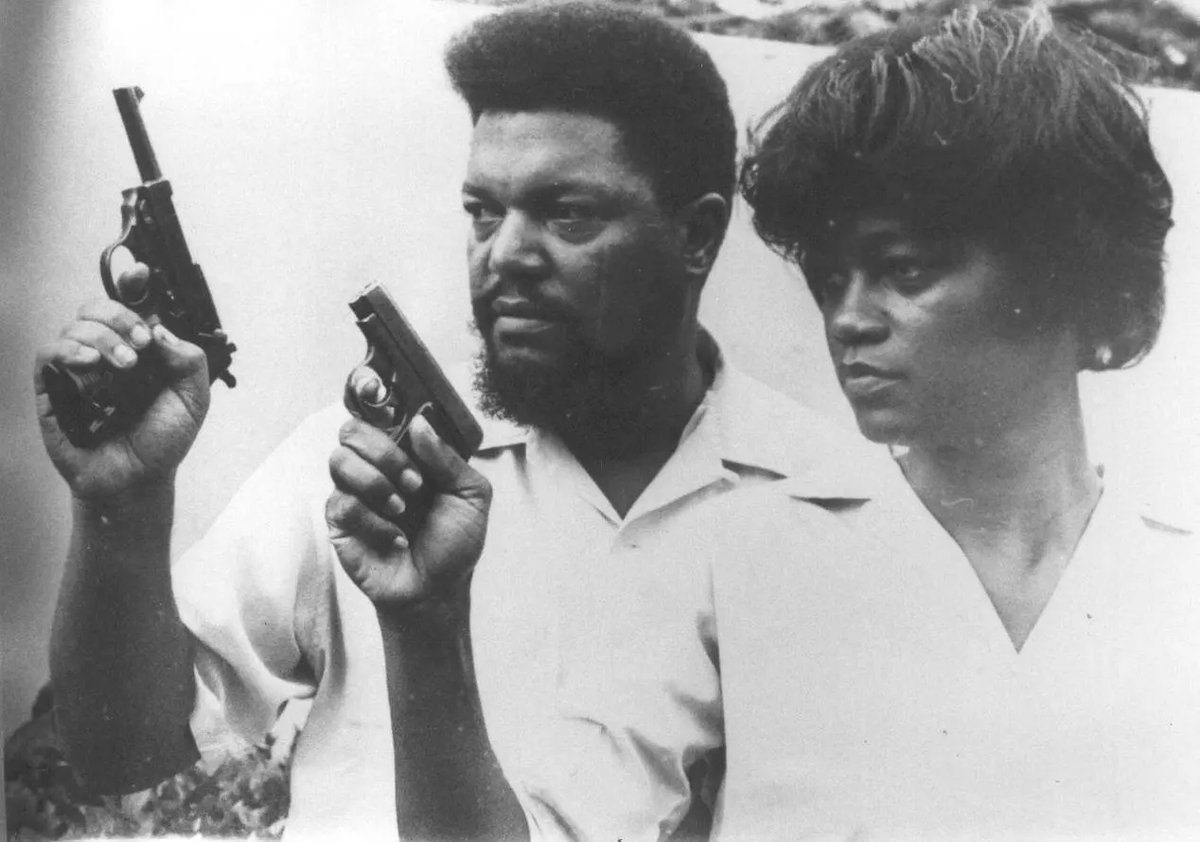 thecharpost's tweet photo. In 1957, he gave the Monroe Ku Klux Klan a dose of their own medicine.
Malcolm X was a pen pal. He dined with Fidel Castro and was a guest of Mao Zedong. The man was Monroe native Robert F. Williams and if you haven’t heard of him, you aren’t alone.
https://t.co/YyJcLXLvaL https://t.co/5iXsJf14oR
