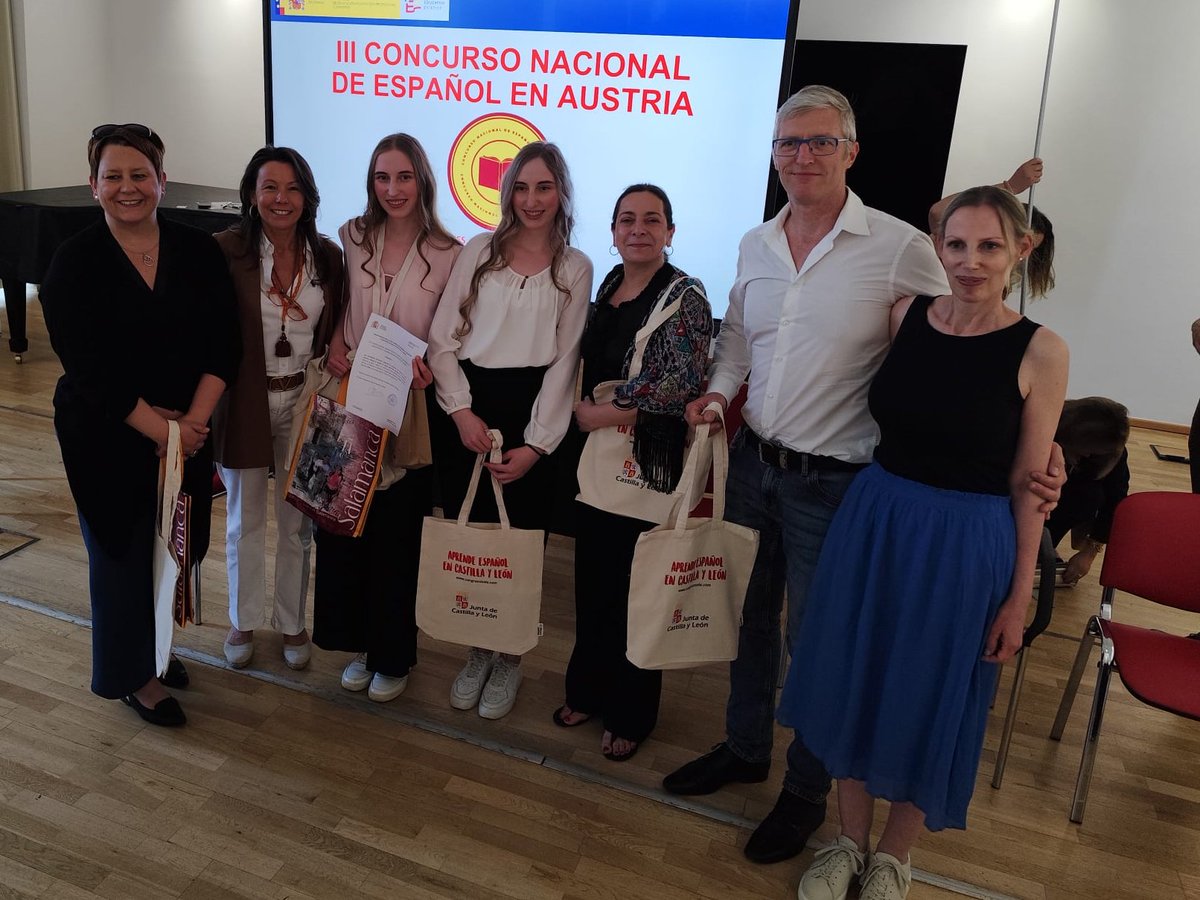 LearnCyL's tweet photo. @jcyl  participa @ICViena en el III Concurso Nacional de Español en Austria @educacionCHyAT apoyando la difusión internacional del español y el trabajo de estudiantes y docentes de ELE.

Castilla y León @ciudad_espanol referente mundial del español #espanolparatodos https://t.co/799LejhQKQ