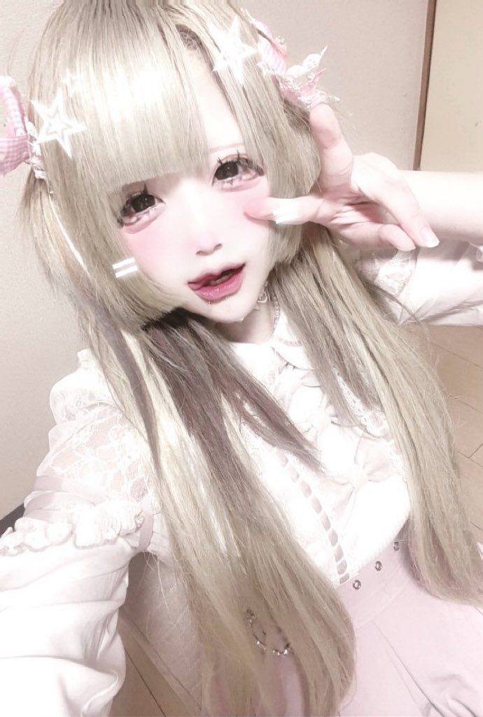 そらめろでぃ tweet media