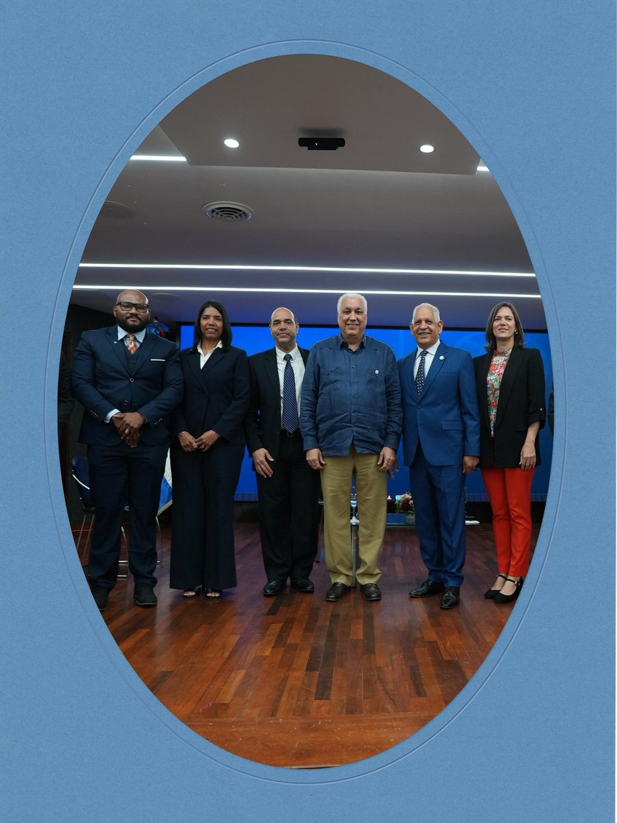 energiayminasrd's tweet photo. ☢️ El Ministerio de #EnergíaYMinasRD, a través del Viceministerio de Energía Nuclear, realizó una charla en @UNAPEC sobre las aplicaciones pacíficas de la tecnología nuclear y su impacto en áreas como la medicina, la industria, la agricultura y la energía. ⚡🧪
#MEMRD https://t.co/dug93lepzb