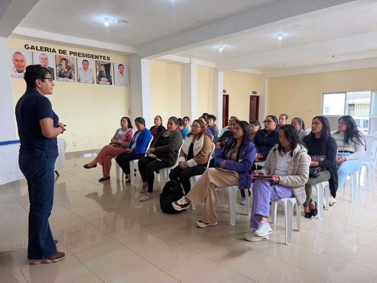 SRIoficialEc's tweet photo. #SRIzonal2
Capacitamos a la ciudadanía de la parroquia San Francisco de Borja, en la provincia de Napo, sobre deberes formales. https://t.co/Abv1ohj4wm