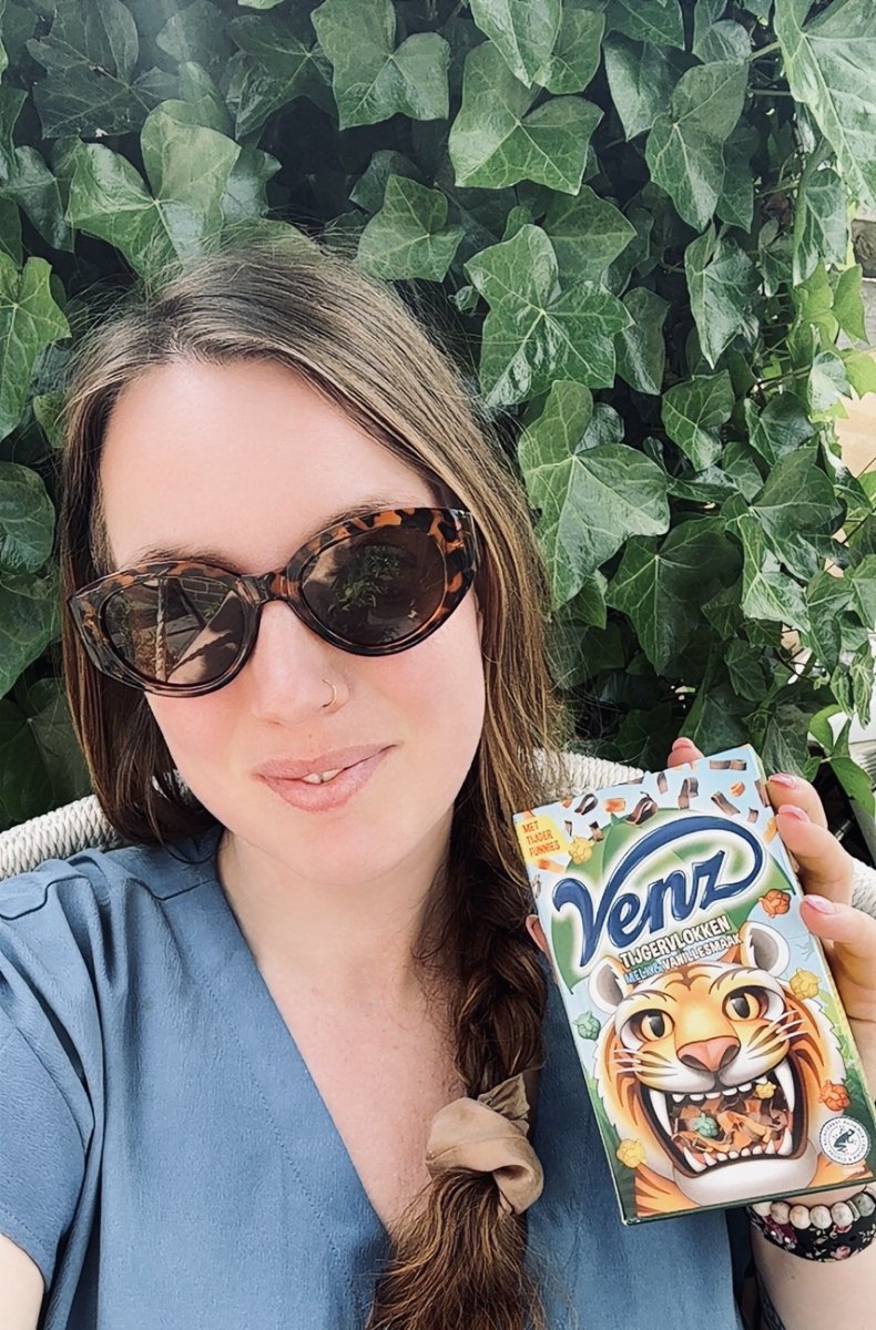 Suckerpuns's tweet photo. Goed, ik heb een aankondiging lieve volgers want ook ik ben overstag gegaan:
Ik heb een Only Venz! 😌
#Venz
#DeVenzStaatWeerInDeKoelkast https://t.co/qsQGJXMmdN