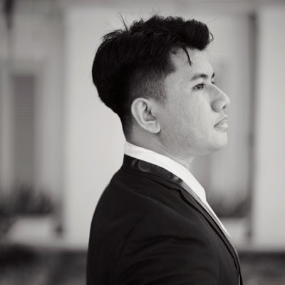 congraytulation's tweet photo. ready at your service #NewProfilePic https://t.co/2EgGHiCWNv