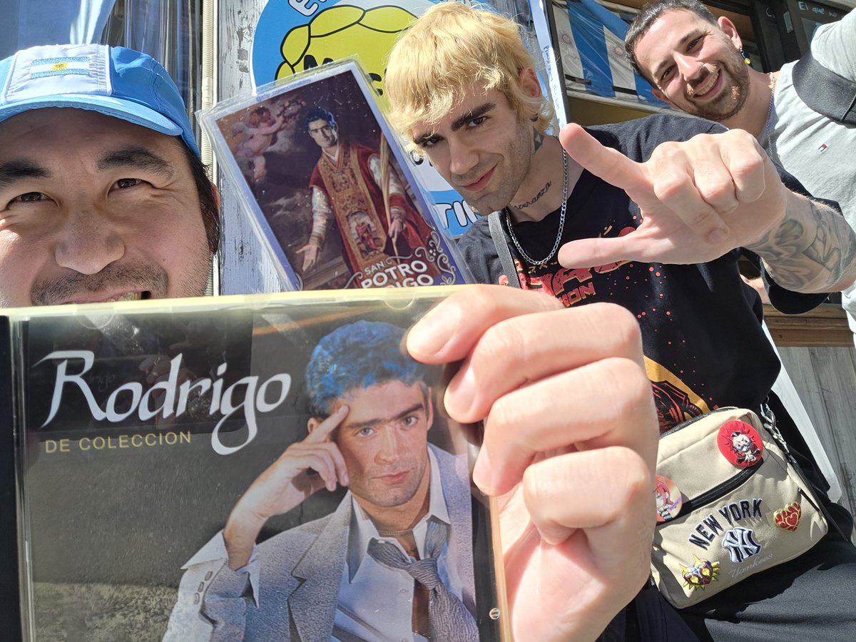isamilanga's tweet photo. Estoy muy contento de haber podido volver a ver a mis amigos y recibirlos en mi local😭
¡¡Muchas gracias por venir al lugar más quilombero en Japón!!🇦🇷🥟🩵🤍🩵🇯🇵⛩️👘🤩
@RxpperRam @LauchaCasti https://t.co/Zw6GOqiS01