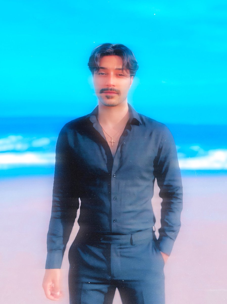 Jonathzn's tweet photo. new profile pic. https://t.co/ggE8HVabgR