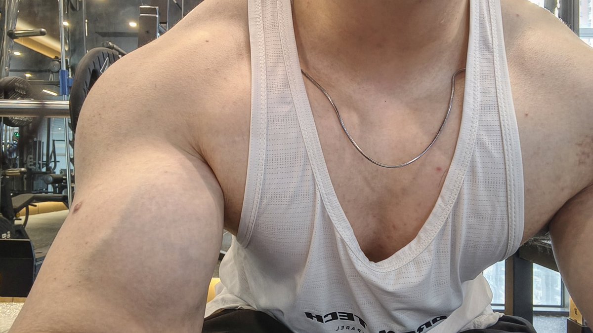 没有肌肉怎么办 tweet media