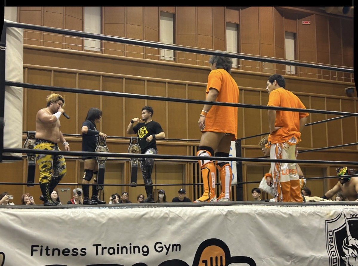 DGpatter87's tweet photo. The last time I saw jacky was last July, looking forward to @RevProUK next month 🧡&amp;✌️ #revpro #dragongate https://t.co/CL5jdUQnls