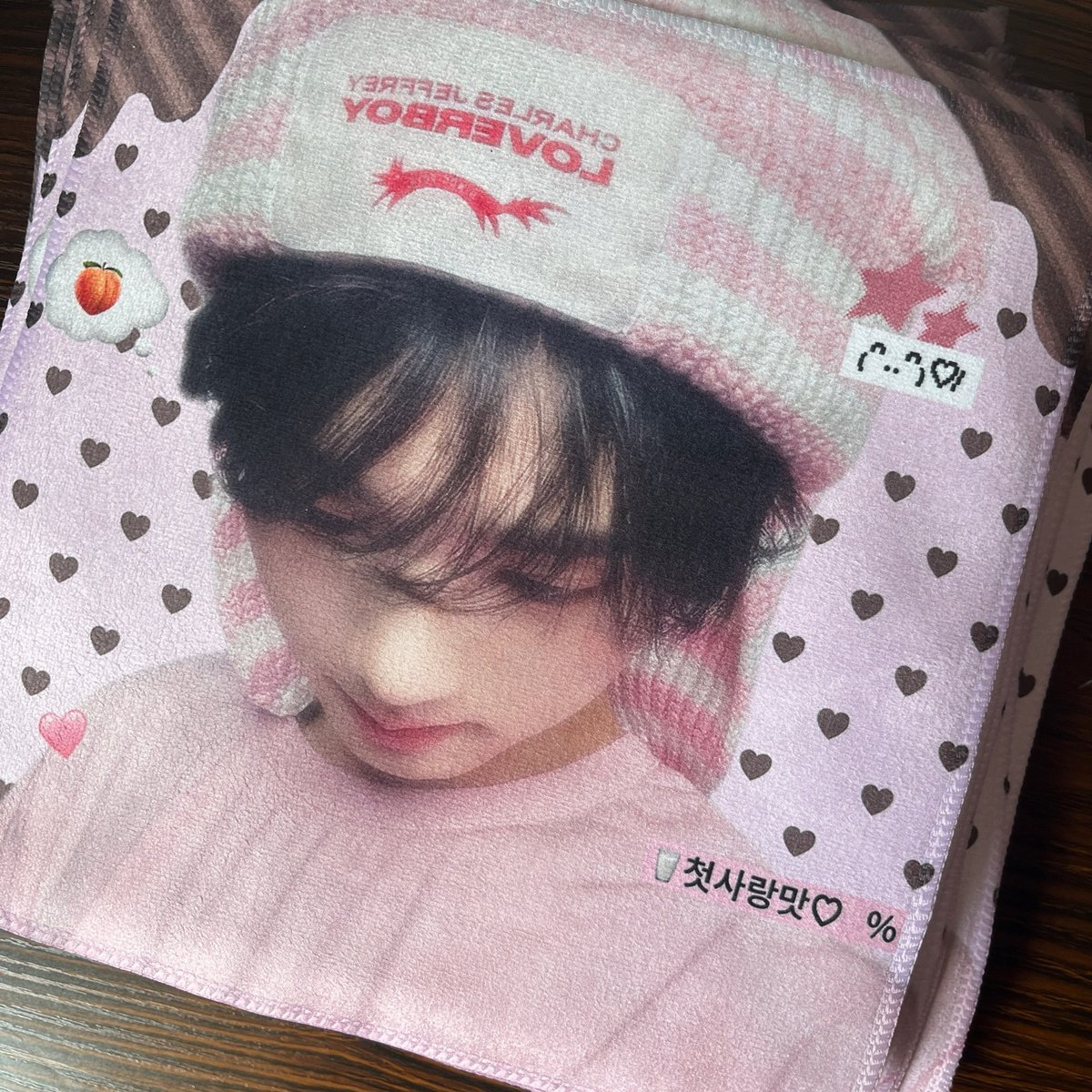 Calendar_3207's tweet photo. 애기🫳🏻 https://t.co/UoQFk0MKFb