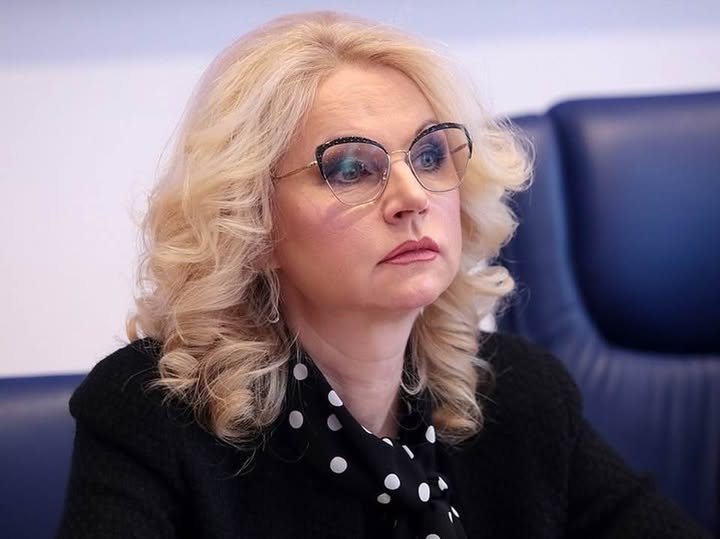 veraizmaylova41's tweet photo. Как правильно любить Родину с Шенгенской визой.
Французы арестовали виллу Татьяны Голиковой - одной из главных создательниц российского государственного патриотизма. Лазурный берег, 23 миллиона евро. Еще 17 миллионов - заморожены на счетах. Всё оформлено через Панаму. https://t.co/1LGXuICkOQ