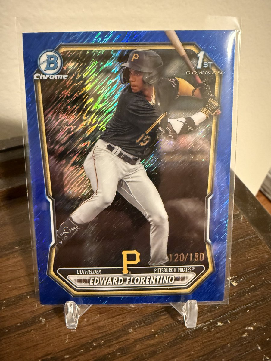 AlexShoudy's tweet photo. @Mazcards_ @toonnnnnnnnyyyy @CardPurchaser I have these I'm looking to move if you're buying florentino! https://t.co/DjVTRNZkiN