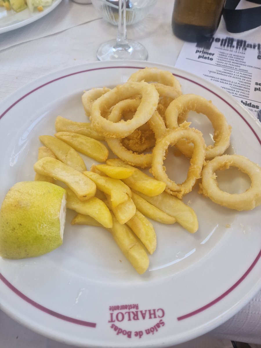 Raydon_Jaime's tweet photo. €16 menu del dia https://t.co/KVrcMjnOig