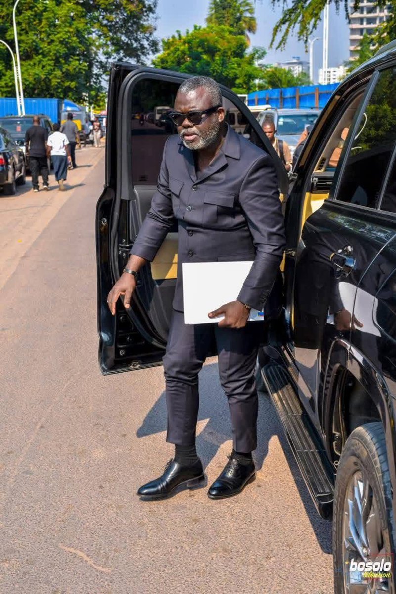 SocrateSamba's tweet photo. Mon soutien total à @IsralMutombo11 le défenseur national 💪💪💪

Ba kangisa yo munoko te, Soyez toujours objectif l'avenir nous réserve plein de choses. https://t.co/j1WGLdy2PY