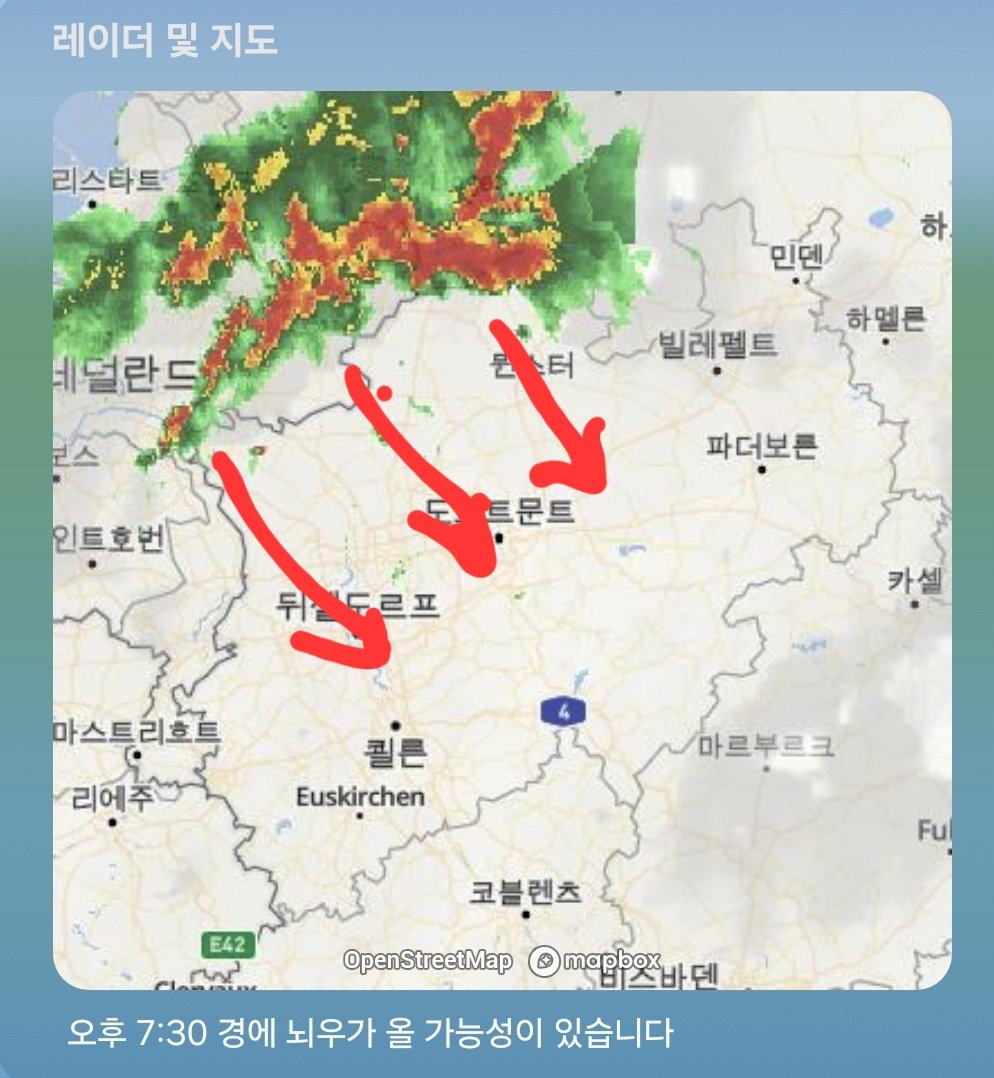 _SEUNG7's tweet photo. 이따 뇌우가 올 가능성이 있다는데 위성레이더 열어봤더니 뭔가 엄청난게 오고있는듯ㅋ https://t.co/RA8ferLuYP