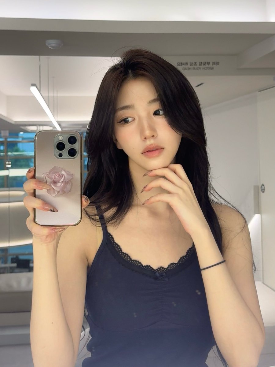 PARK SOHYUN UPDATES tweet media