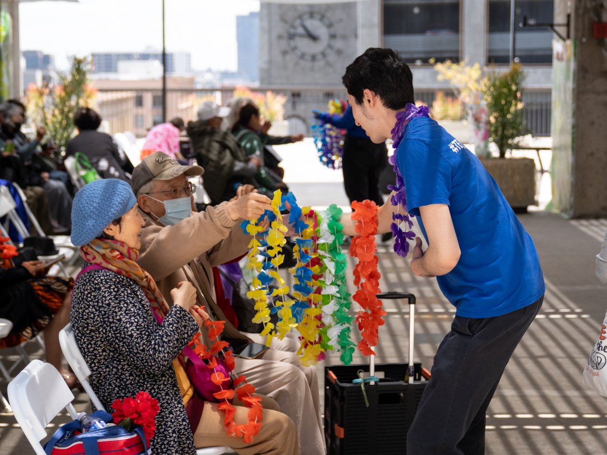 socalgas's tweet photo. As Asian and Pacific Islander (API) Heritage Month comes to a close, we joined Retirement Housing Foundation at their Angelus Plaza API Festival. Volunteers helped distribute food to seniors who also enjoyed live entertainment. 

Message funded by shareholders. https://t.co/PWtSv8dgoq