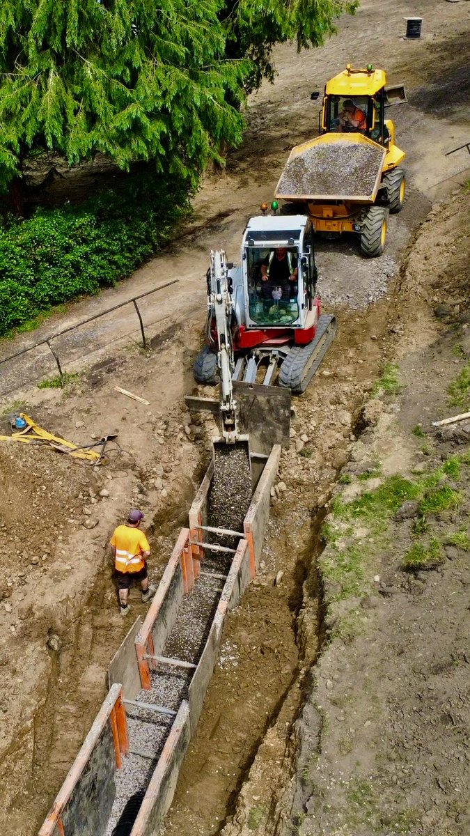 NFitzLtd's tweet photo. The crew hard at work and safely operating at a picturesque Cyfartha Castle https://t.co/nf2XVgGjAB