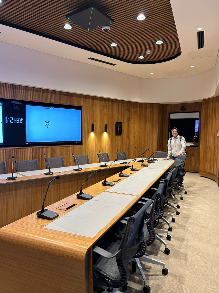 HumanAI_Tech's tweet photo. Gran día de @marietabeun visitando la @unisabana e @INALDE Business School 1ª Business School de Colombia para definir con Andrés Mejía las vías de integración de @HumanAI_Tech tras el proyecto #EULAC.  El liderazgo del futuro necesita rigor académico e IA bien aplicada #INALDE https://t.co/qYLiTRoCzI