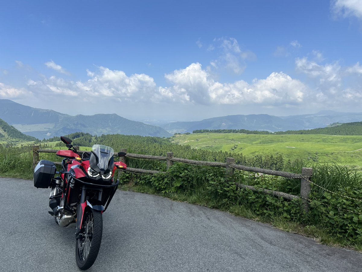 marunora's tweet photo. 今の時期が一番バイクにちょうどいい
阿蘇をぐるっと巡回 https://t.co/eQfc2S8D0D