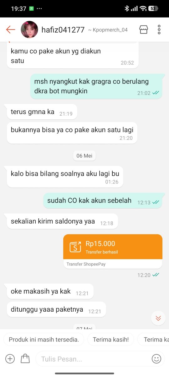 jjenouvv's tweet photo. hati hati ya guys sma akun ini, awalnya aku cht buat beli LS straykids yg second, udh minta testi sambung ke aplikasi dll udh dikirim dengan sangat meyakinkan, awalnya udh CO tpi dsruh tf buat beli bubble wrap ktnya krna luar pulau awalnya ngga curiga https://t.co/VTqbX2heja