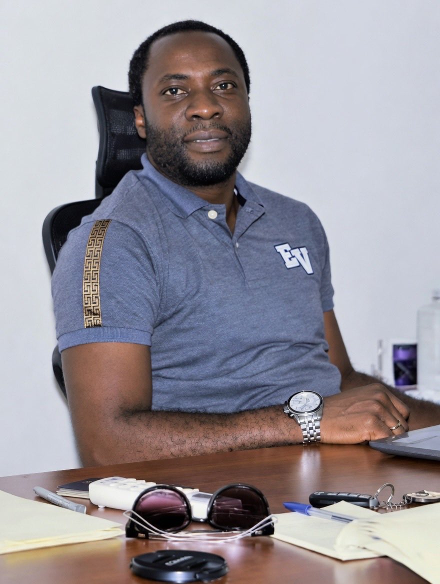 JustinNkumbarhi's tweet photo. Avec l’espoir que notre compatriote @benbabunga sera relâché, nous lui témoignons tout notre soutien. Force à toi ndeko. https://t.co/mtIIB3TGtV