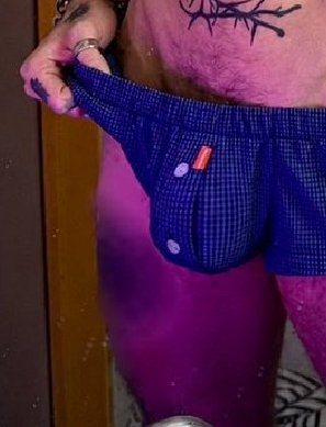 SamuelGex's tweet photo. @somya_mishra20 Is that a famous Nazi tattoo? 🥱 https://t.co/vcv2B2nv6g