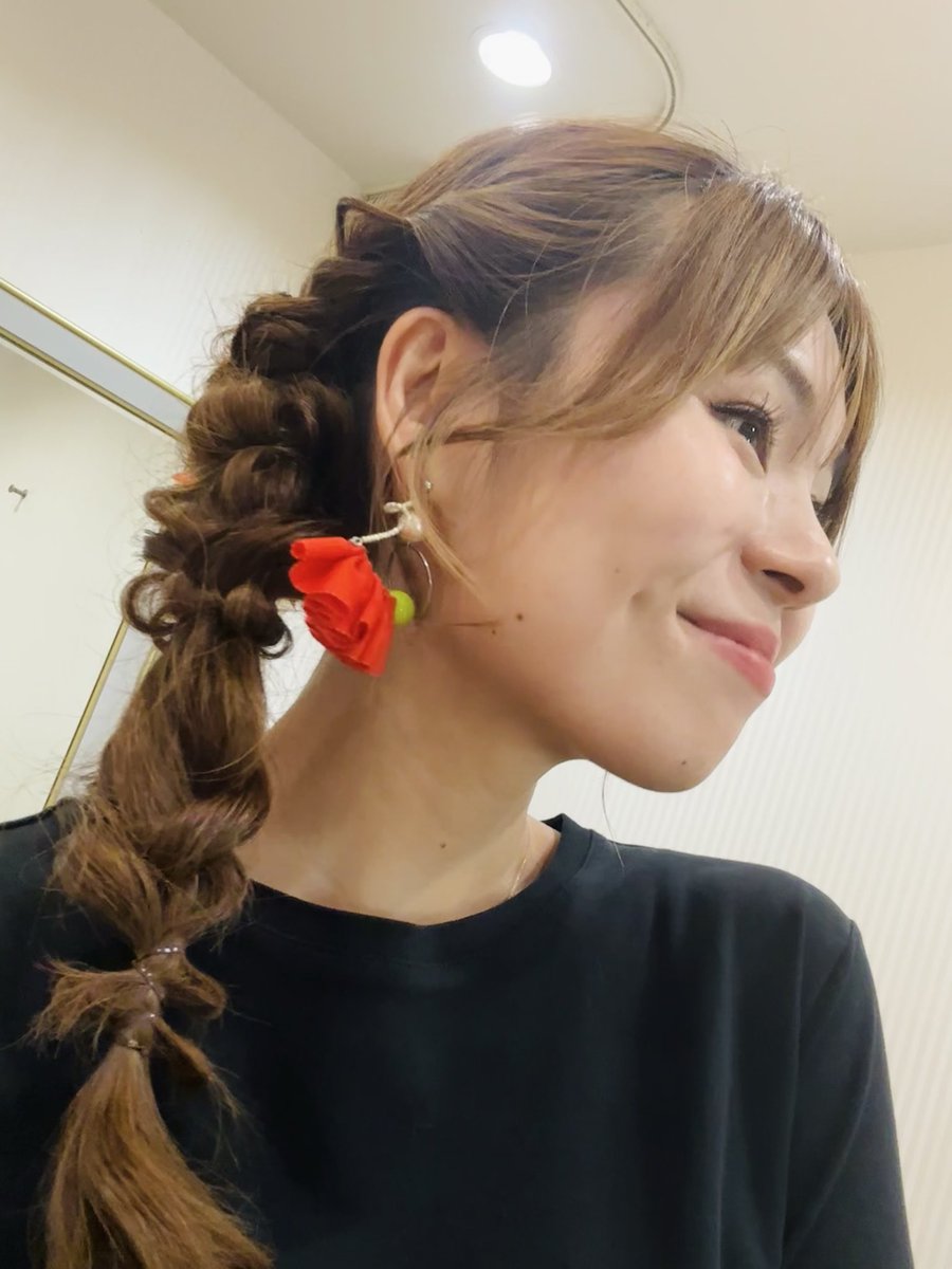 MIKA_vocal's tweet photo. ヘアセット、めっちゃ可愛い！
本番ありがとうございましたぁ🥰 https://t.co/B8YABzr96G