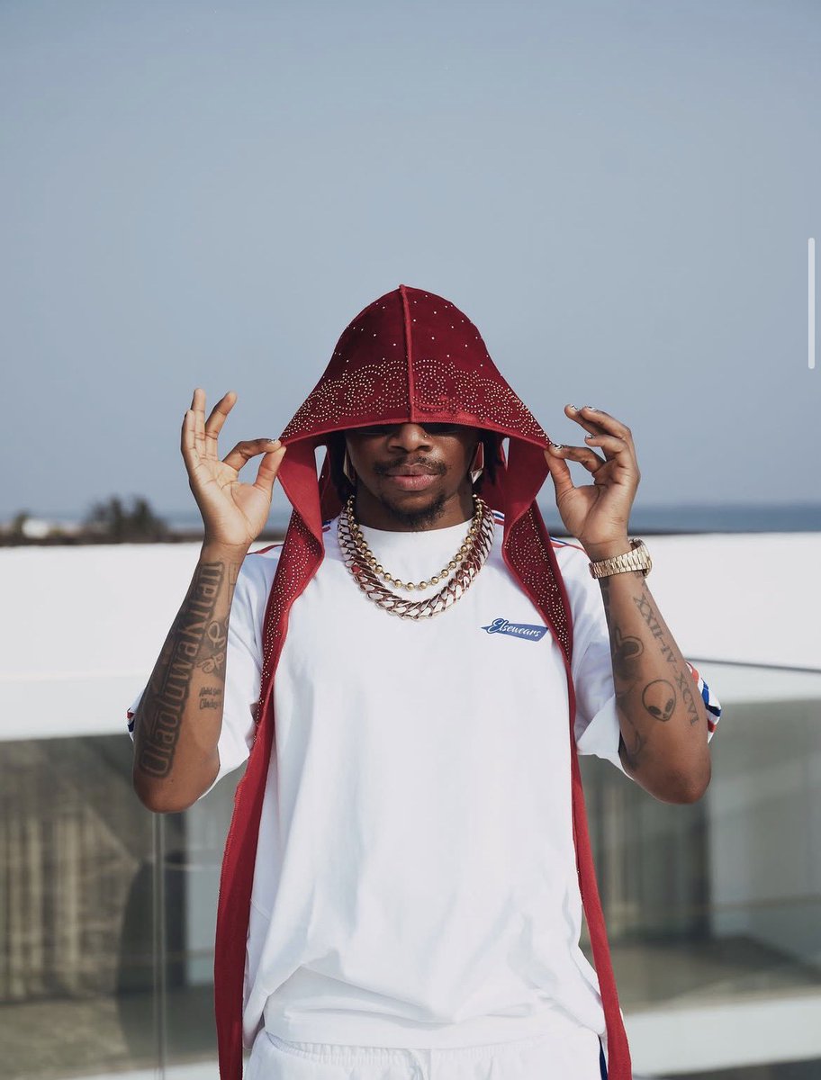NOTJUSTOK's tweet photo. Can you guess who? 🙃 https://t.co/5Iwi7wquKg