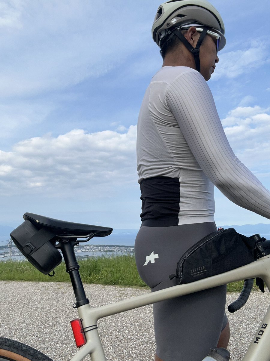 sanojunya0109's tweet photo. ENVE✖️ASSOS✖️GIRO✖️KNOG
#diatec https://t.co/YoeMOt0IW5