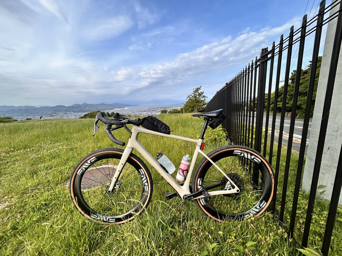 sanojunya0109's tweet photo. ENVE✖️ASSOS✖️GIRO✖️KNOG
#diatec https://t.co/YoeMOt0IW5