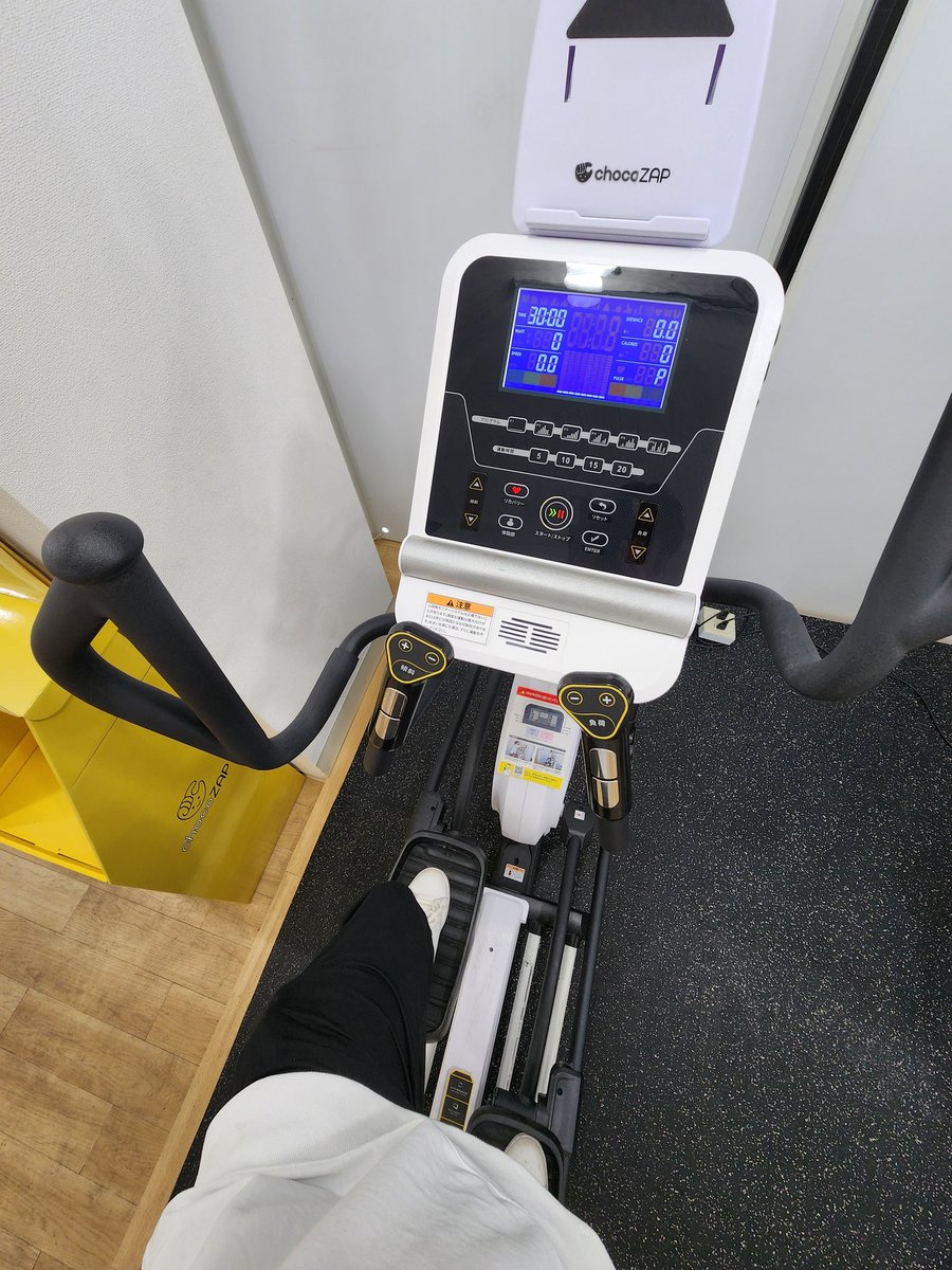 alpha_nohoho's tweet photo. 旅先でもノルマをこなす https://t.co/l0m7KcmILn