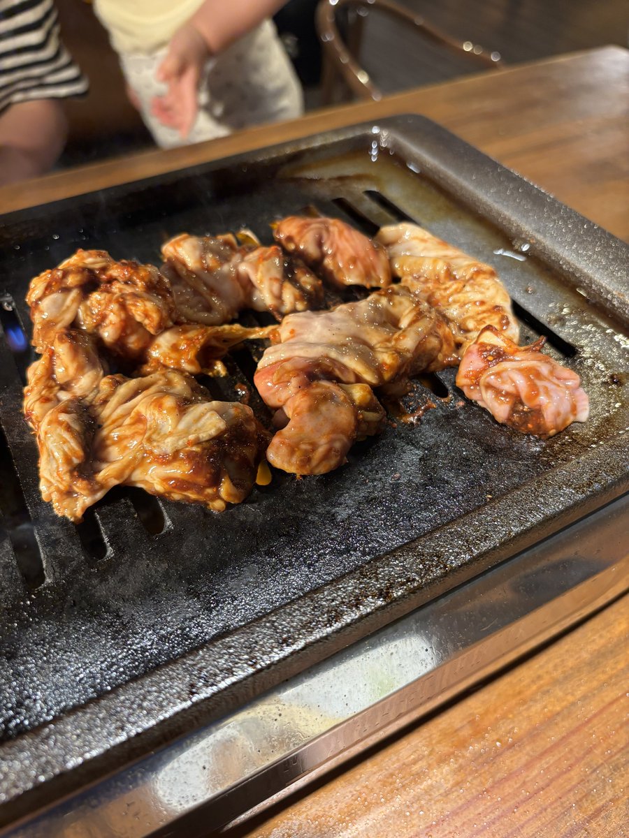 jp7emu's tweet photo. 久しぶりの定時
焼肉行ってきました https://t.co/24umbzdCYY