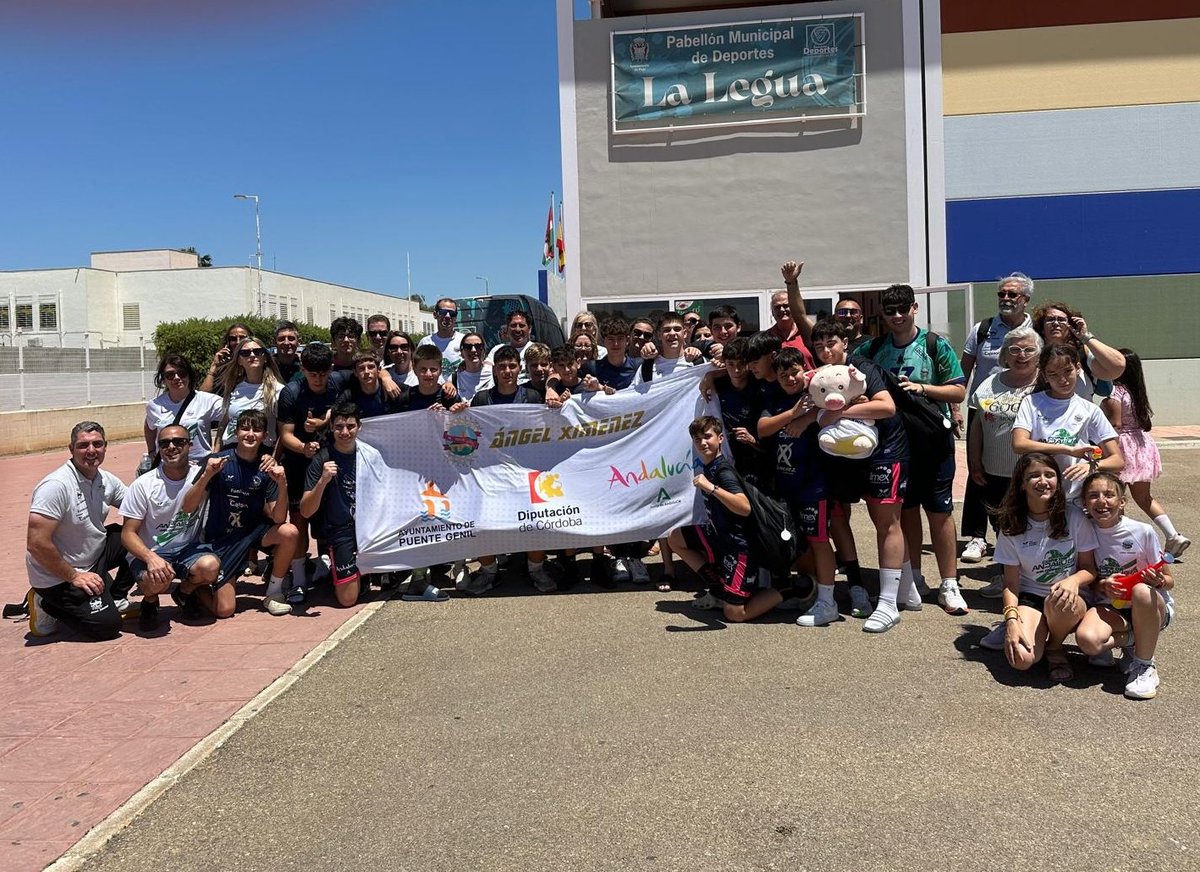 AngelXimenezBM's tweet photo. 🙌 Arranca de la mejor manera la #CopaAndalucíaBMBase26 con la victoria de nuestros infantiles 🆚 @CDUrciAlmeria (27-28)

🔜 Esta tarde, a partir de las 16:00 h., turno de nuestro femenino para buscar el pase a semifinales 💪

¡ENHORABUENA! 🥳

#VamosMiGenil #VamosAX https://t.co/oicq1tCzzg