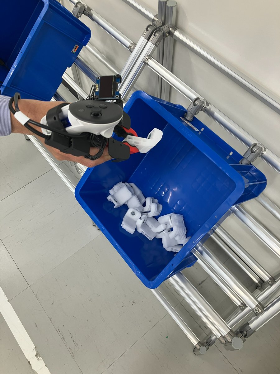 TOYOTA_FRC's tweet photo. On June 5 at the #ICRA2026 Workshop “Beyond Teleoperation: Learning from Diverse Human and Simulation Data,” AIRoA (@airoa_jp) and the #FrontierResearchCenter will present:
“YUBI: Yielding Universal Bidigital Interface for Scalable Data Curation in Robotic Manipulation.” + https://t.co/PAakkE0TyL