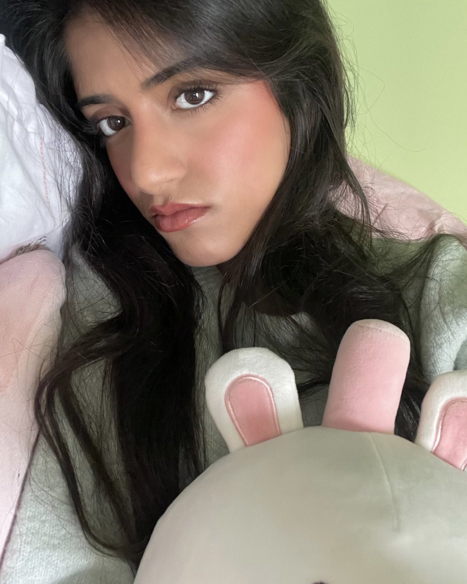 maya tweet media